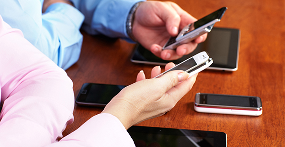 قیمت روز تلفن&zwnj;های همراه محبوب و پرفروش بازار ایران + جدول