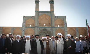 تجدید میثاق آیت الله نوری همدانی با شهدا