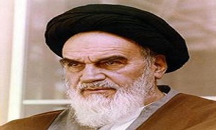 بزرگترین معلم انقلاب اسلامی ایران امام خمینی (ره) بود