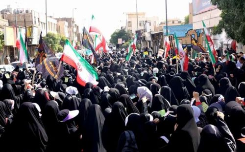 راهپیمایی عظیم حافظان حجاب در قم برگزار شد + تصاویر