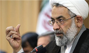 مسئولان باید به جای اینکه بگویند ناجا یا فلان دستگاه مسئول اجرای اسلام نیست، به وظایف خود در اجرای قانون عمل کنند