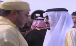 سیلی خوردن خبرنگار در ملاقات دو پادشاه + فیلم