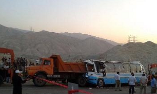 جزئیات برخورد کامیون با اتوبوس مسافربری در آزادراه کرج &ndash; قزوین/ 10 تن مجروح شدند