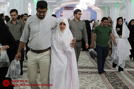 جشن ازدواج دانشجویان در حرم امام رضا علیه السلام + تصاویر