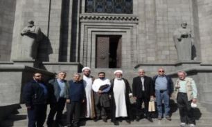 بازدید استاد انصاریان از مرکز میراث مکتوب و موزه ملی ارمنستان +تصویر