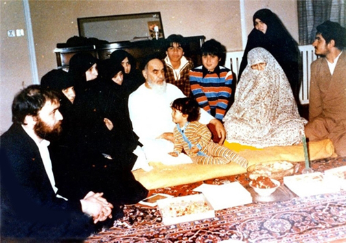 امام خمینی(ره) در جمع خانواده