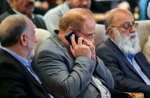 به نظر شما شهردار تهران از چه تلفن همراهي استفاده ميکند؟!