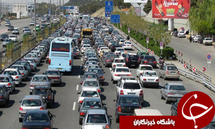 افزایش تردد خودروها در محورهای برون‌شهری/ محدوديت‌های ترافيكی ۲۳ تا ۲۷ اردیبهشت