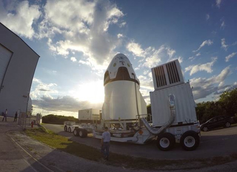 Space X آسمان&zwnj;ها را می&zwnj;شکافد + تصاویر