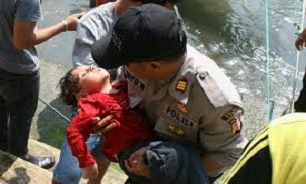 نجات 700 پناهجو در آب‌هاي اندونزي