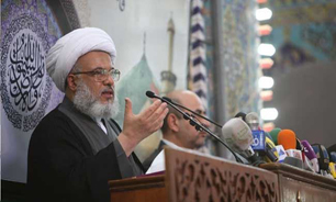 نماینده مرجعیت عراق بر هوشیاری عراقی‌ها در برابر فتنه‌ها تاکید کرد