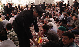 برگزاری جشن عید مبعث در حرم مطهر رضوی