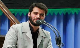 "مکه در قبضه نااهلان است" با نوای حاج میثم مطیعی + دانلود