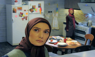 هیچ کدام از نقد‌های وارده به «شمعدونی» را قبول ندارم
