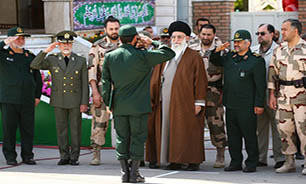 من اجازه نمی‌دهم بیگانگان با دانشمندان ما صحبت کنند + فیلم