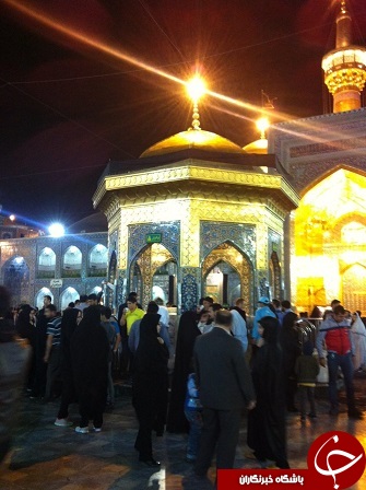 شب آرزوها در حرم مطهر امام رضا (ع) + گزارش تصویری