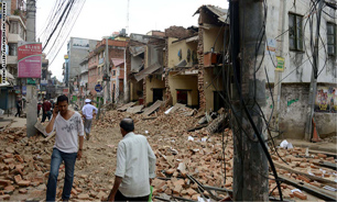 تعداد قربانيان زلزله احتمالاً به 10 هزار نفر خواهد رسيد
