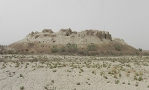 کشف آثار معماری در تپه قلعه کولک سیستان
