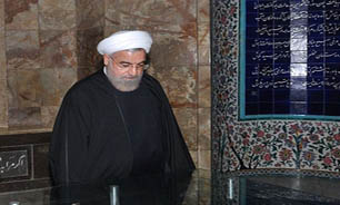 بازدید روحانی از آرامگاه سعدی شیرین&zwnj;سخن