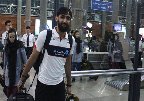 زیر 23 ساله&zwnj;ها با جام به ایران آمدند