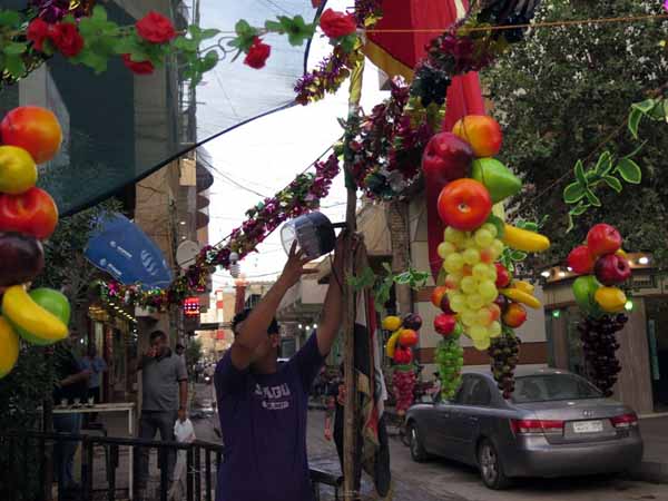 کربلایی&zwnj;ها به استقبال نیمه&zwnj;شعبان رفتند/ تصاویر