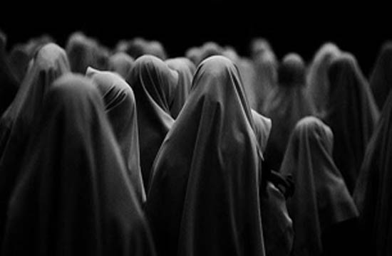حجاب ایرانی با چادر ژاپنی!