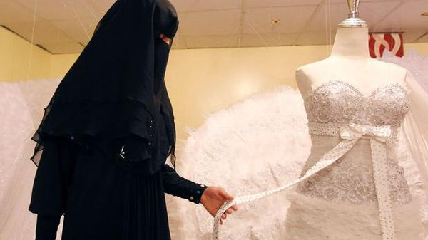 ژست خوشبختی زنان داعشی برای فریب دختران+تصاویر
