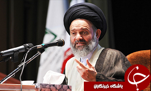امروز تمرکز دشمن روی دانش آموزان و نسل جوان است