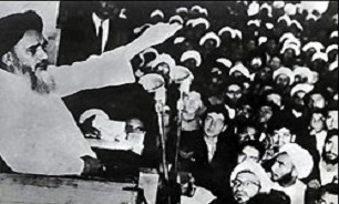 15خرداد، نقطه عطف آغاز انقلاب اسلامی در ایران است