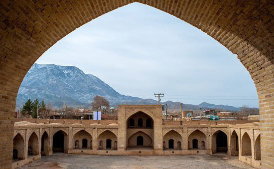 سرای افسانه‌ها در محاصره فراموشی!