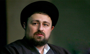 انقلاب ایران غیر خشن متولد شد/ امام قلب‌ها را تسخیر کرده بود