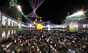 طنین ذکر اللهم عجل لولیک الفرج در حرم رضوی
