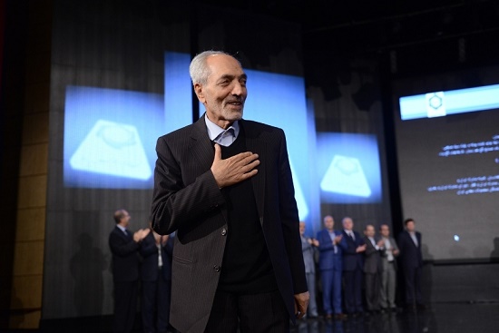 گفتگو با فردی که هواپیمای امام خمینی (ره) را بیمه کرد/ لازم باشد تمام دارایی ام را برای انقلاب هزینه می کنم