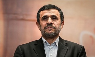 احمدی‌نژاد درگذشت والده شهید شاطری را تسلیت گفت