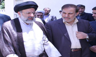 حجت الاسلام و المسلمین رئیسی دادستان کل کشور به اتفاق دکتر جهانگیر رئیس سازمان زندان ها و اقدامات تامینی و تربیتی کشور از بازداشتگاه اوین بازدید نمود.