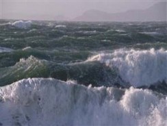 آماده باش ستاد بحران سیستان و بلوچستان برای مقابله با هرگونه طوفان در دریای عمان