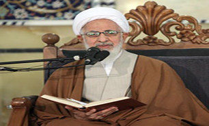 آیت&zwnj;الله جوادی آملی: حوزه فارق التحصیل ندارد