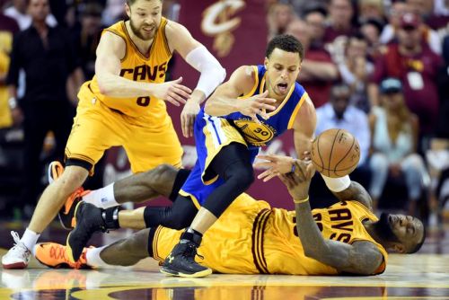 بازی 40 امتیازی جیمز در دومین برد فینال NBA