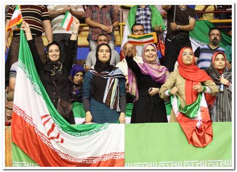 احتمال حضور 500 تماشاگر زن در دیدارهای خانگی والیبال