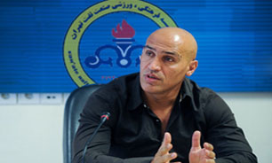 منصوریان: پنهان کاری نمی کنم/ با مسئولان نفت راحت هستم