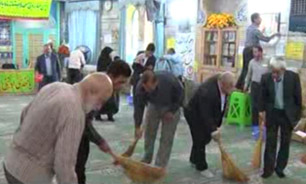 غبارروبی مساجد در آستانه ماه مبارک رمضان + فیلم