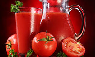 کاهش عوارض دوره یائسگی با آب گوجه فرنگی