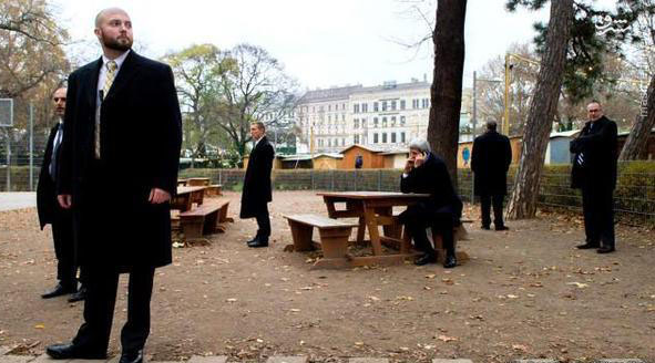 بینر درباره موضوع افشا شدن جزئیات این مذاکرات به شماری از اعضای کنگره که از آنها نامی برده نشده است گفت: &laquo;من از این موضوع هیچ اطلاعی ندارم.&raquo;