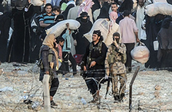 ابراز پشیمانی یک تروریست تکفیری اهل انگلیس/ داعش به اسرائیل حمله می&zwnj;کند؟!/کشف گور جمعی 600 قربانی قتل عام داعش در تکریت + تصاویر (+18)