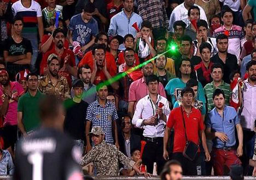 پرسپولیس برای این حرکت تماشاچیانش ۷۰ هزار دلار جریمه شد + عکس
