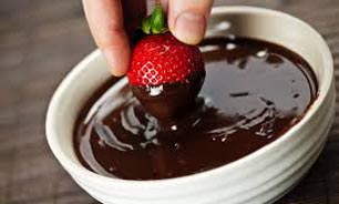 مصرف شکلات تلخ و شیری برای سلامت قلب و مغز مفید است