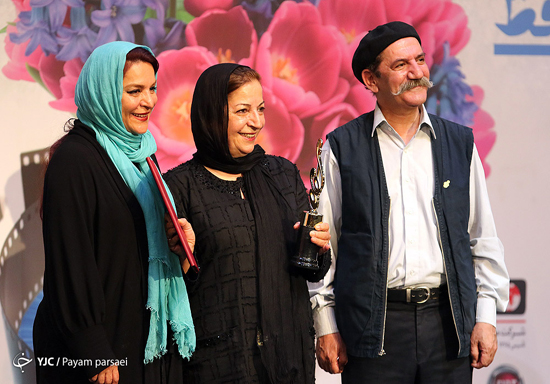 چهره هایی شاخص و جوایزی که تقدیم شد!/ برگزیدگانی که خودشان هم تعجب کردند!