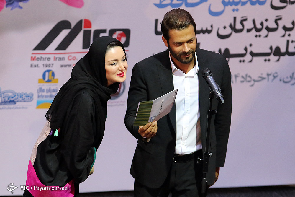 چهره هایی شاخص و جوایزی که تقدیم شد!/ برگزیدگانی که خودشان هم تعجب کردند!
