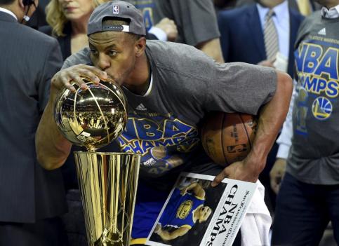عکس اضافه شد ///////////// تصاویر قهرمانی گلدن استیت در NBA