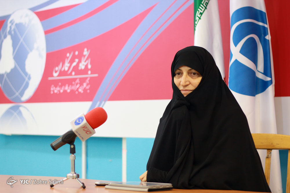 گناه ایثارگری مرا بر من ببخشند/سمت های من هیچکدام نون و آب نمی آورد